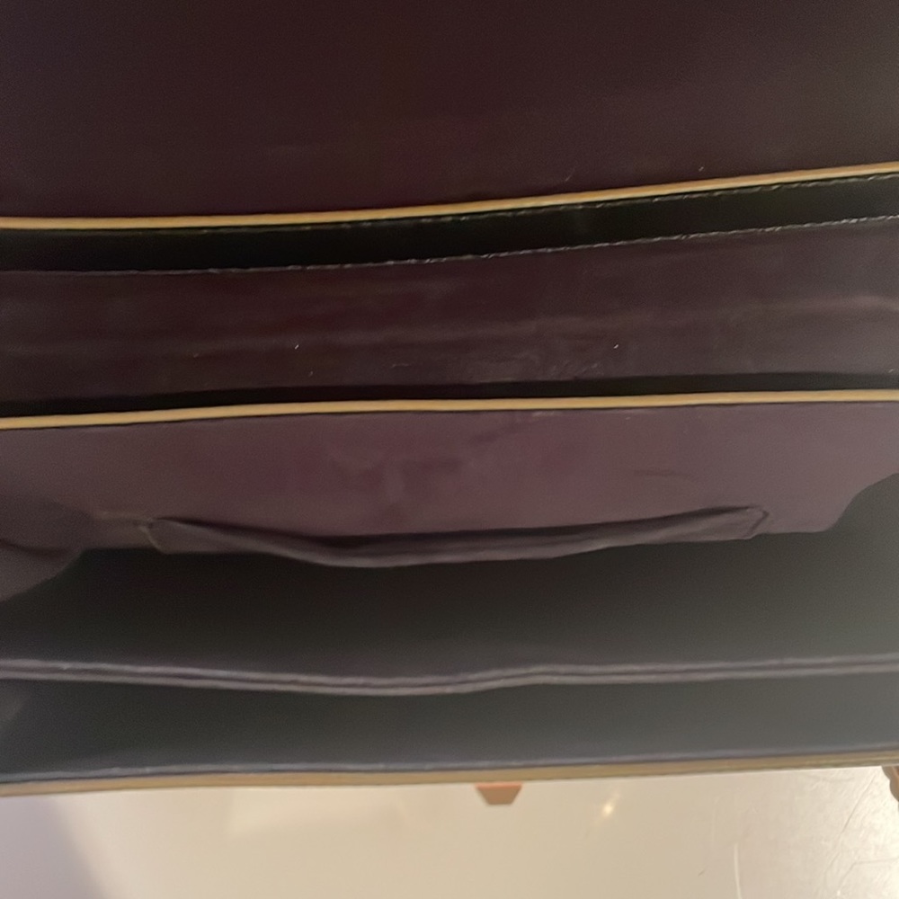 Fendi, Pre-owned Black Leather Kan I Shoulder Bag - Picture 7 of 9